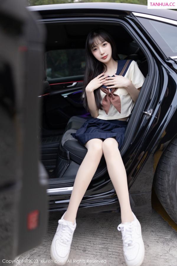 林星阑  [XiuRen]高清写真图 2023.01.12 No.6126 林星阑 制服美腿第10张图片